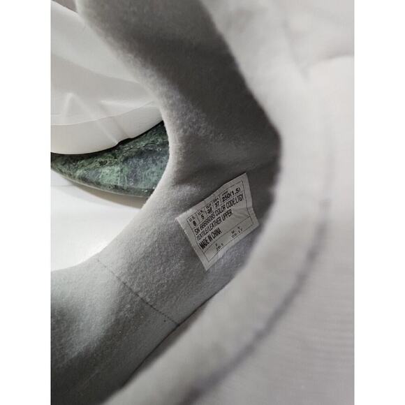 Skechers DLT-A-Static Flare ~Woman Size 8~ White Slip On Sneakers Shoes NWOB. - Picture 10 of 10